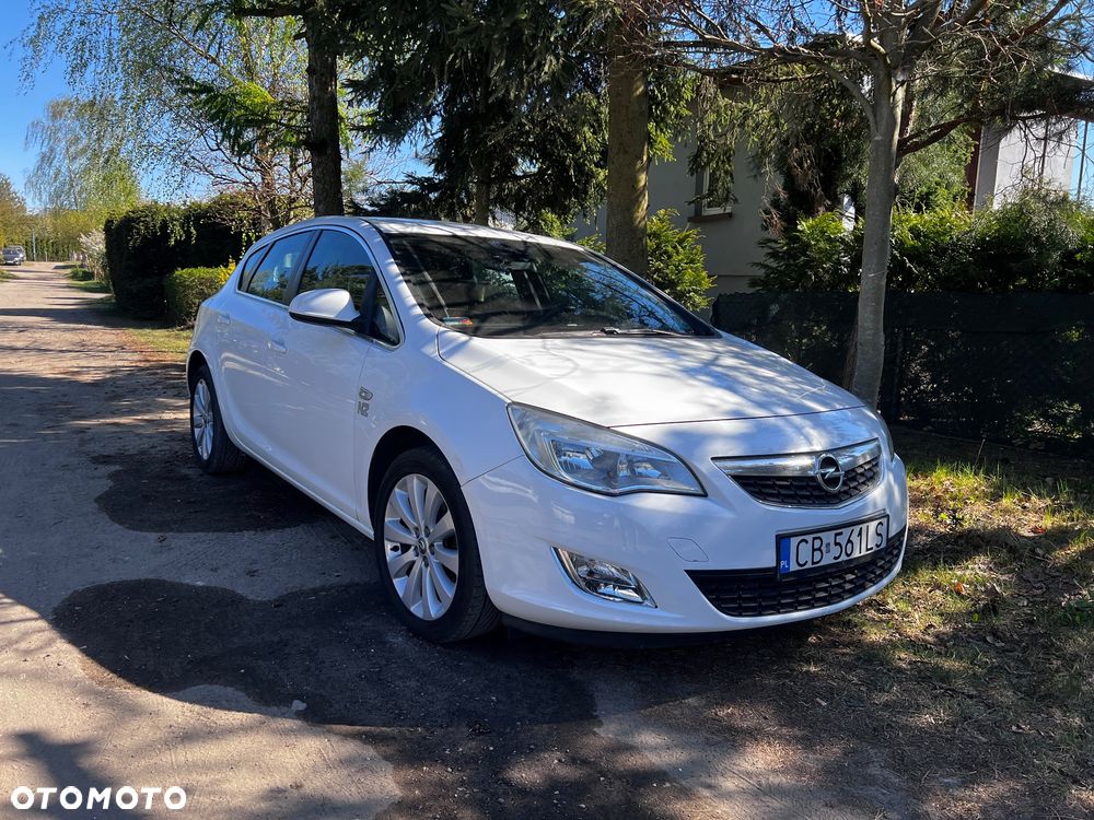 Opel Astra 1.4 T Cosmo - 1