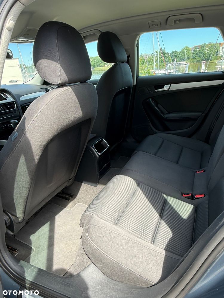 Audi A4 Avant - 10