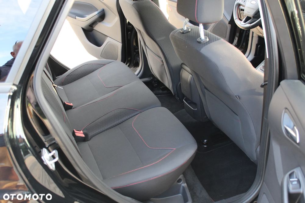 Ford Focus 1.0 EcoBoost ST-Line Black ASS - 17
