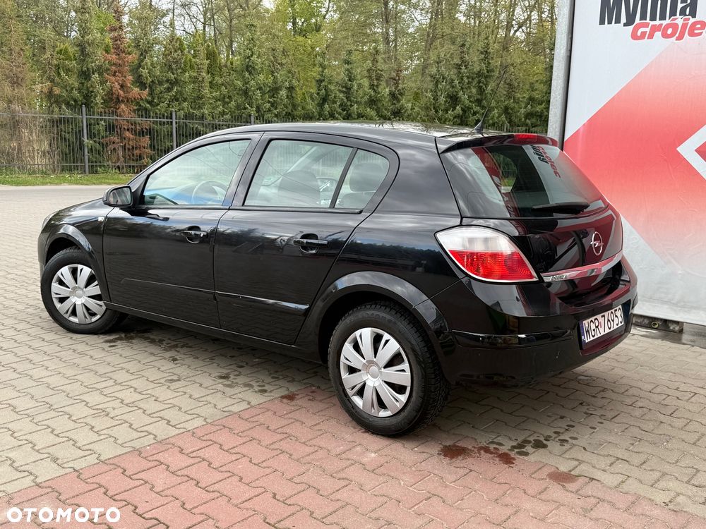 Opel Astra 1.4 - 8
