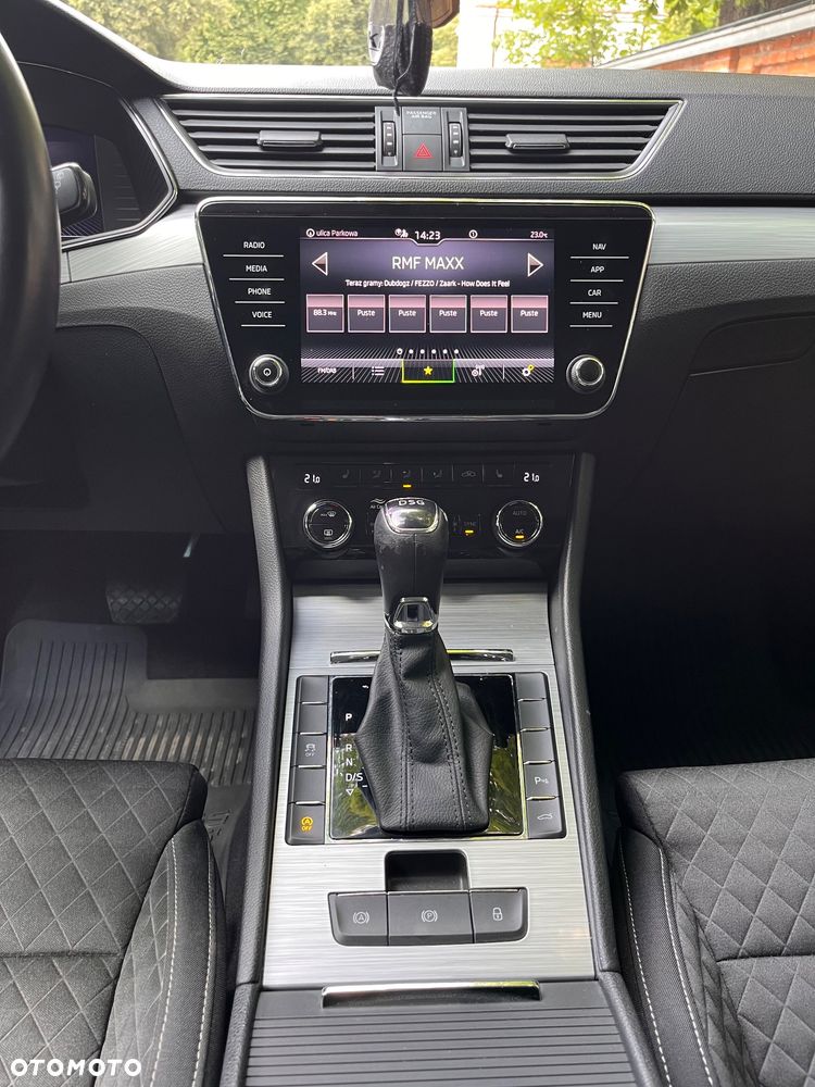 Skoda Superb 2.0 TDI SCR Ambition DSG - 15