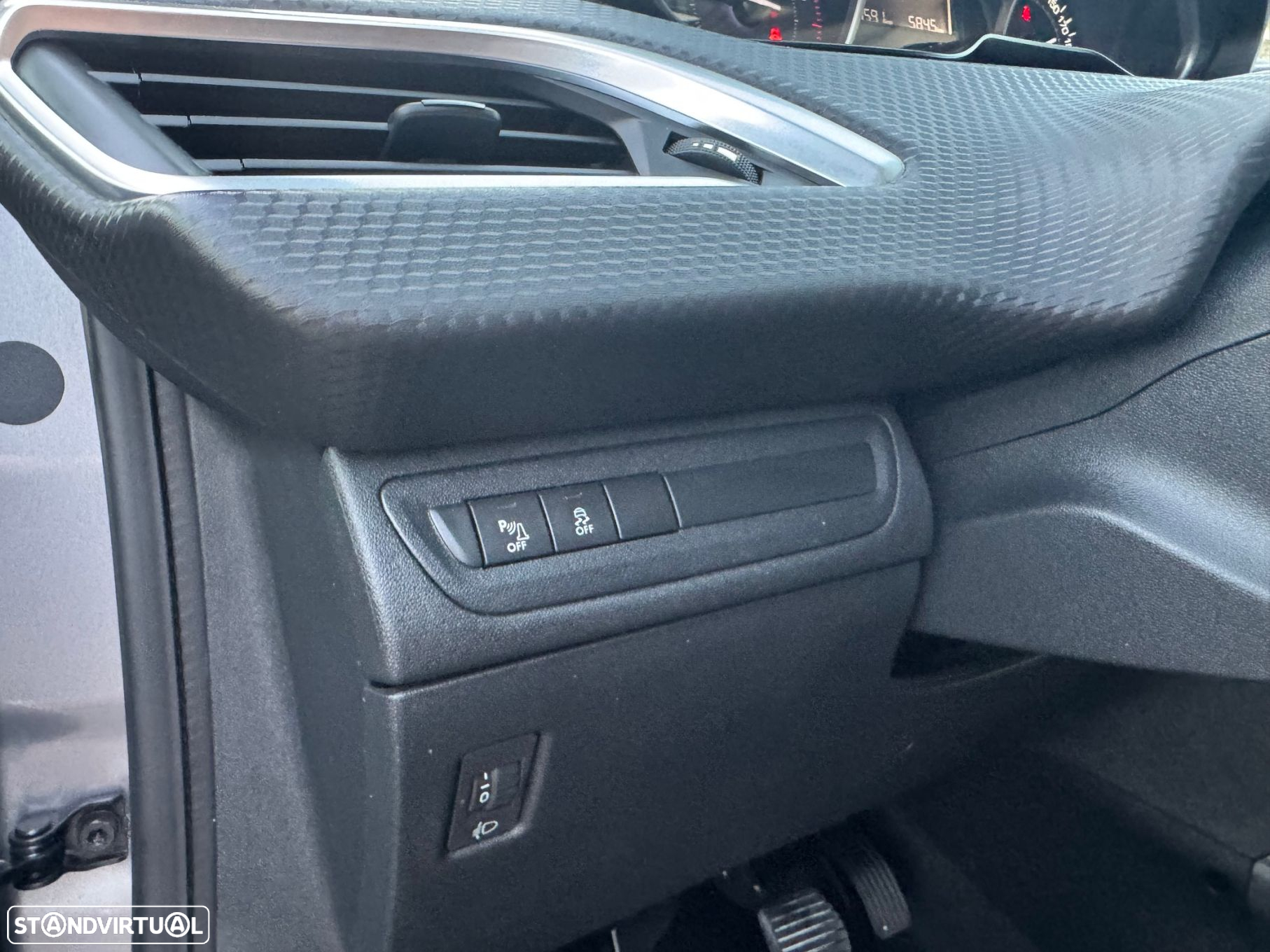 Peugeot 2008 1.6 BlueHDi Allure - 14