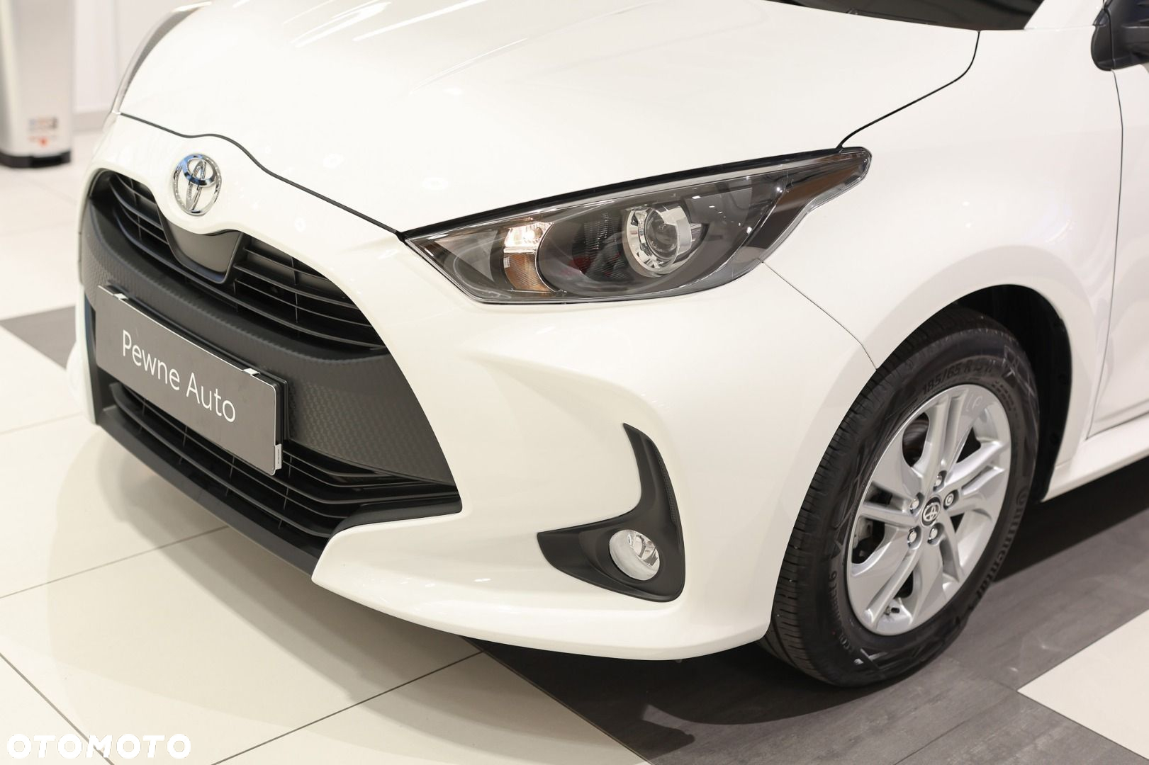 Toyota Yaris - 30