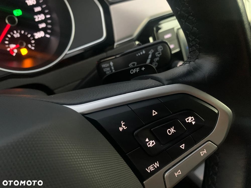 Volkswagen Passat 1.5 TSI EVO Elegance DSG - 29