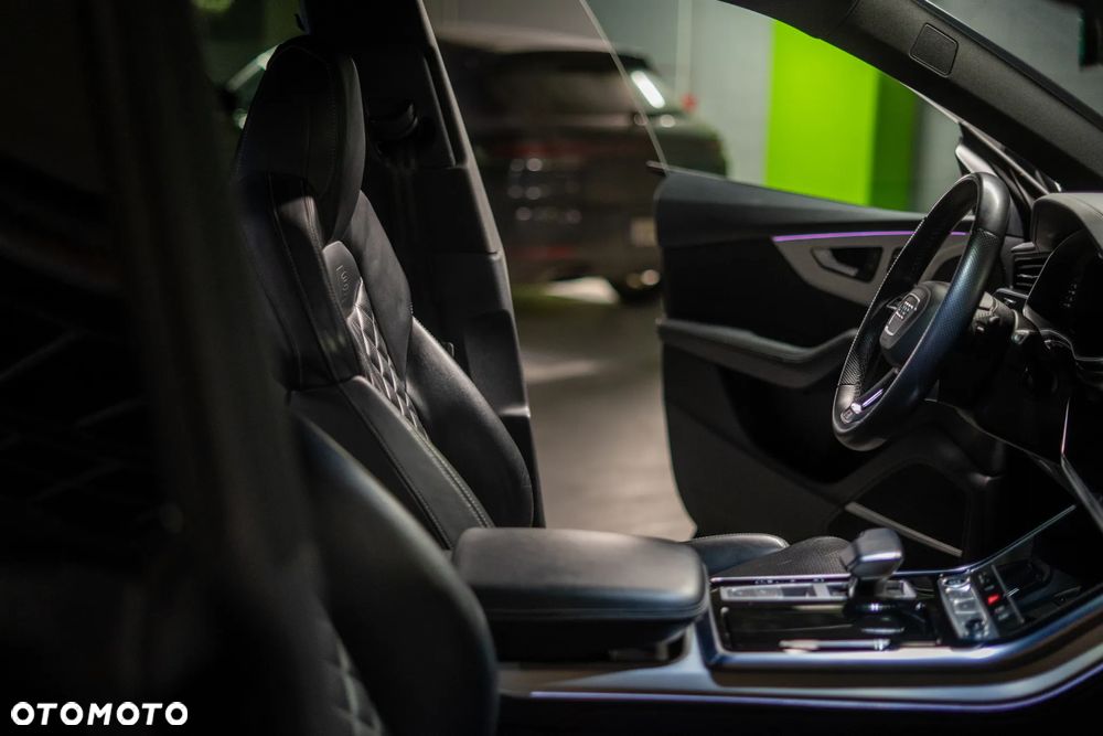 Audi Q8 55 TFSI mHEV Quattro Tiptronic - 16