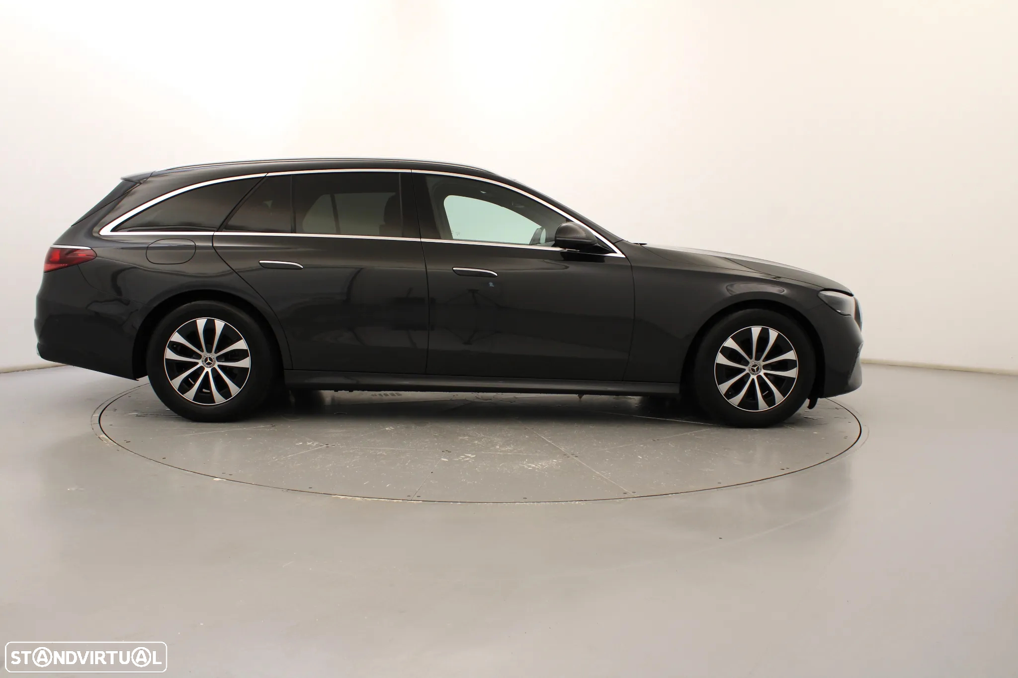 Mercedes-Benz E 220 d - 4