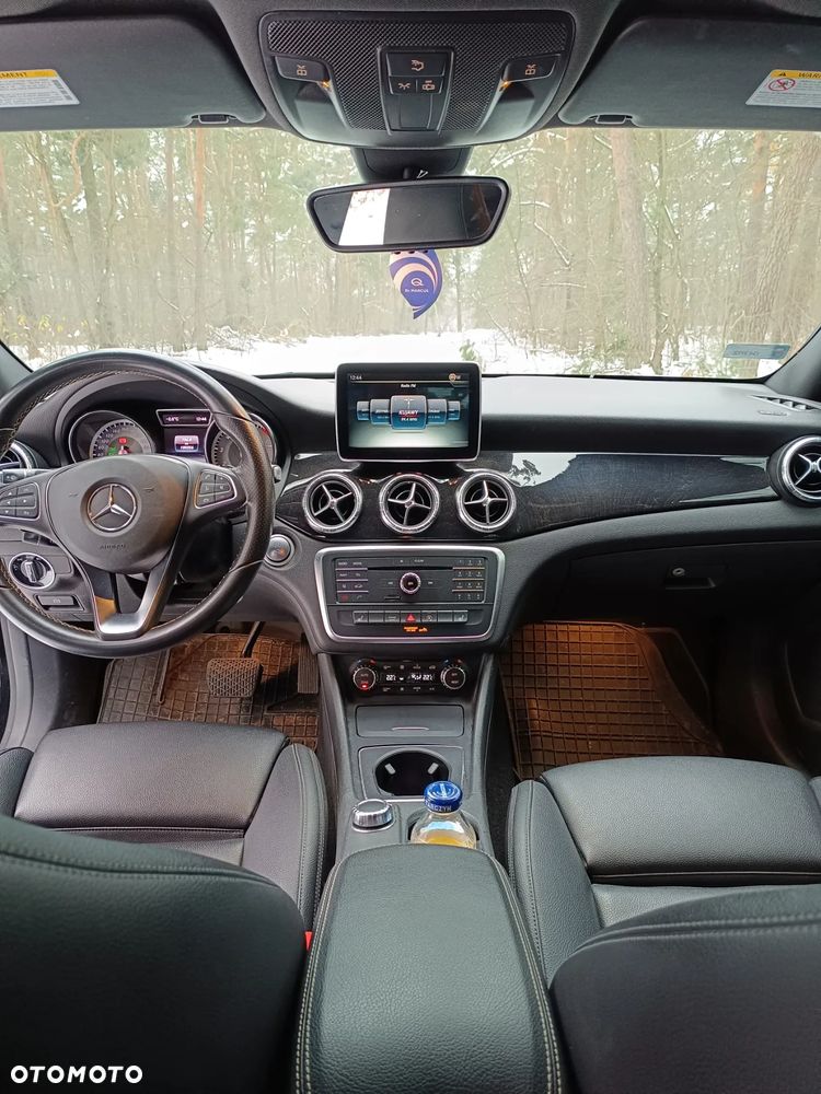 Mercedes-Benz CLA - 2