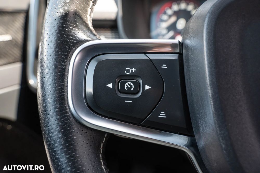 Volvo XC 40 D3 R-Design - 31