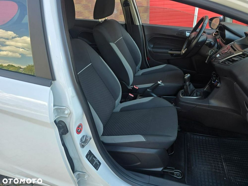 Ford Fiesta - 23