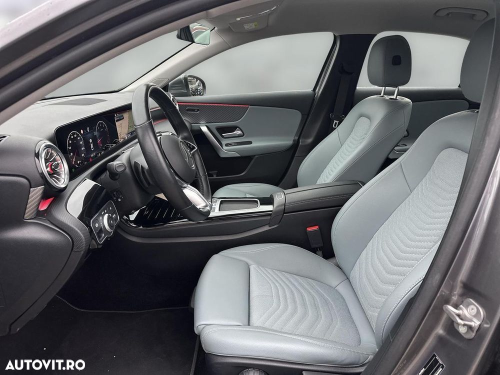 Mercedes-Benz A 220 4MATIC Aut. - 13