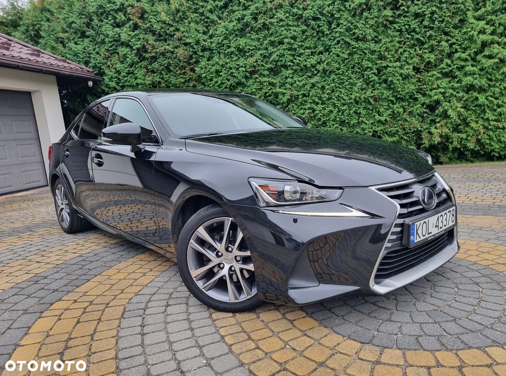 Lexus IS 300h Luxury Line - 2