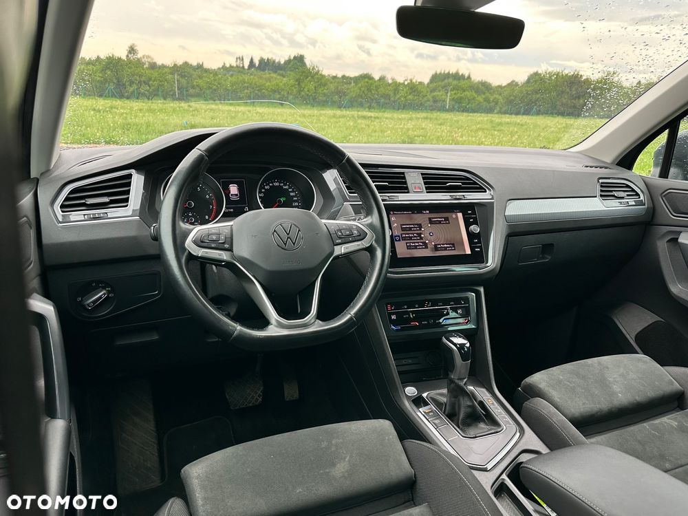 Volkswagen Tiguan - 23