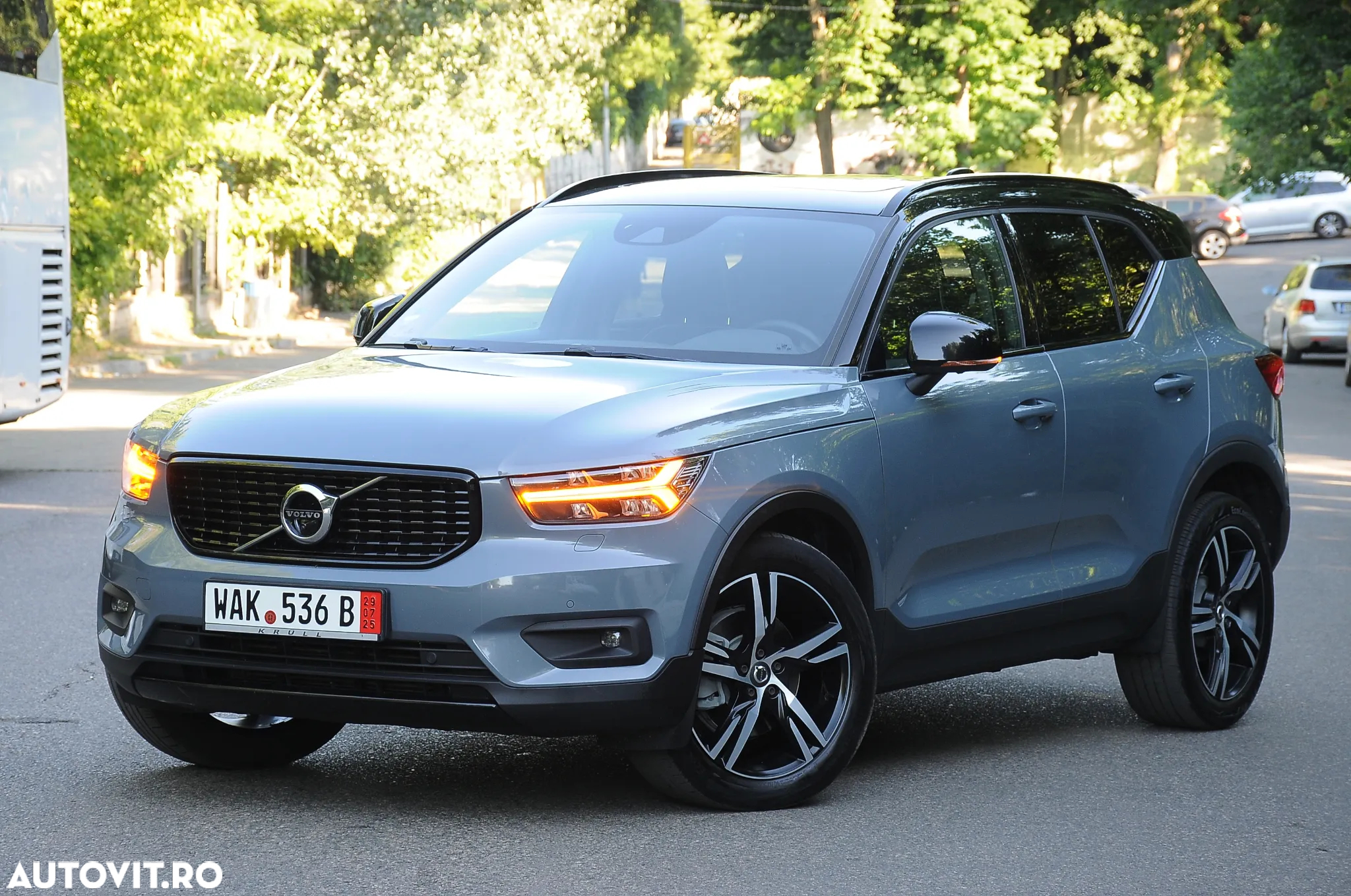 Volvo XC 40 D4 AWD Geartronic R-Design - 25