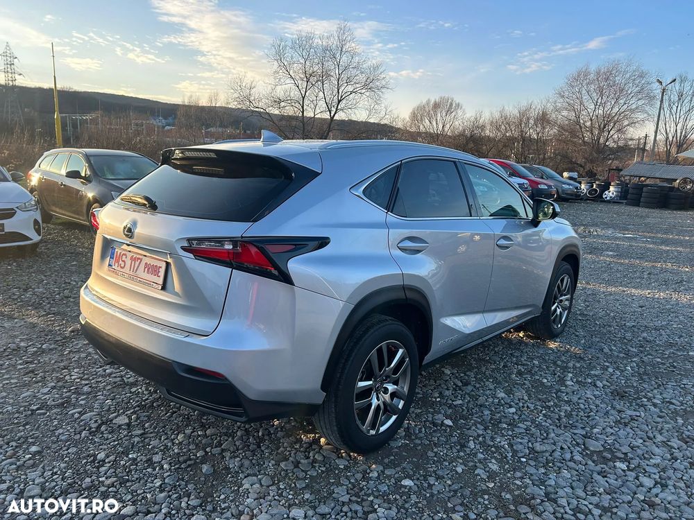 Lexus Seria NX 300h E-FOUR - 2