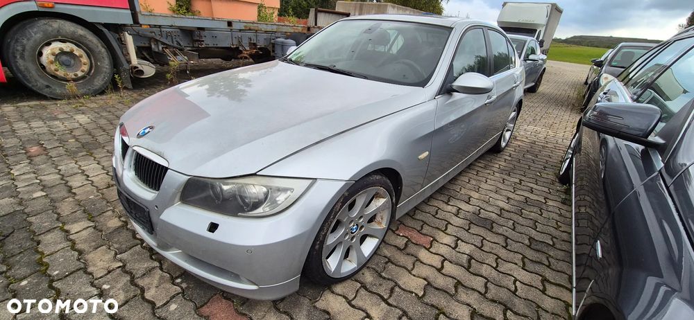 BMW Seria 3 330i xDrive Touring Edition Sport - 4