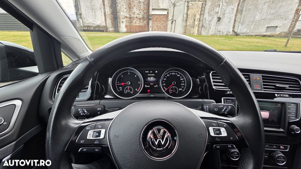 Volkswagen Golf 2.0 TDI Highline - 23