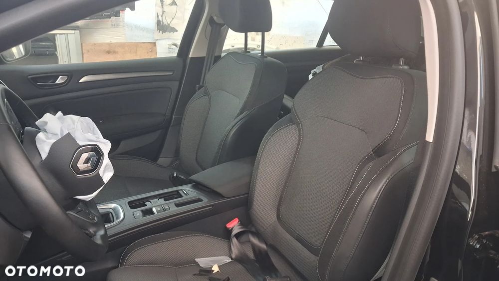 Renault Megane 1.3 TCe FAP Techno EDC - 9