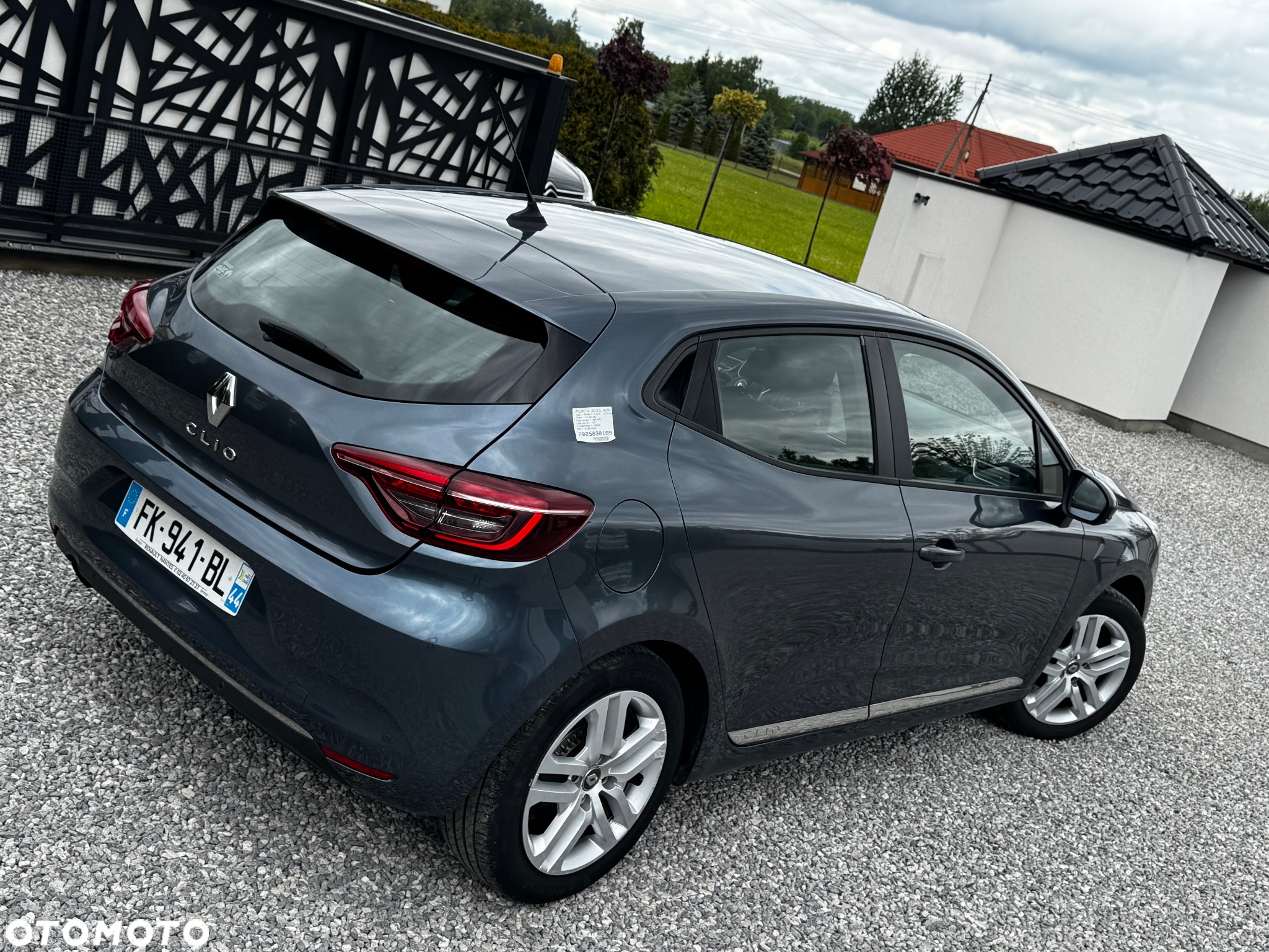 Renault Clio BLUE dCi 85 EXPERIENCE - 3