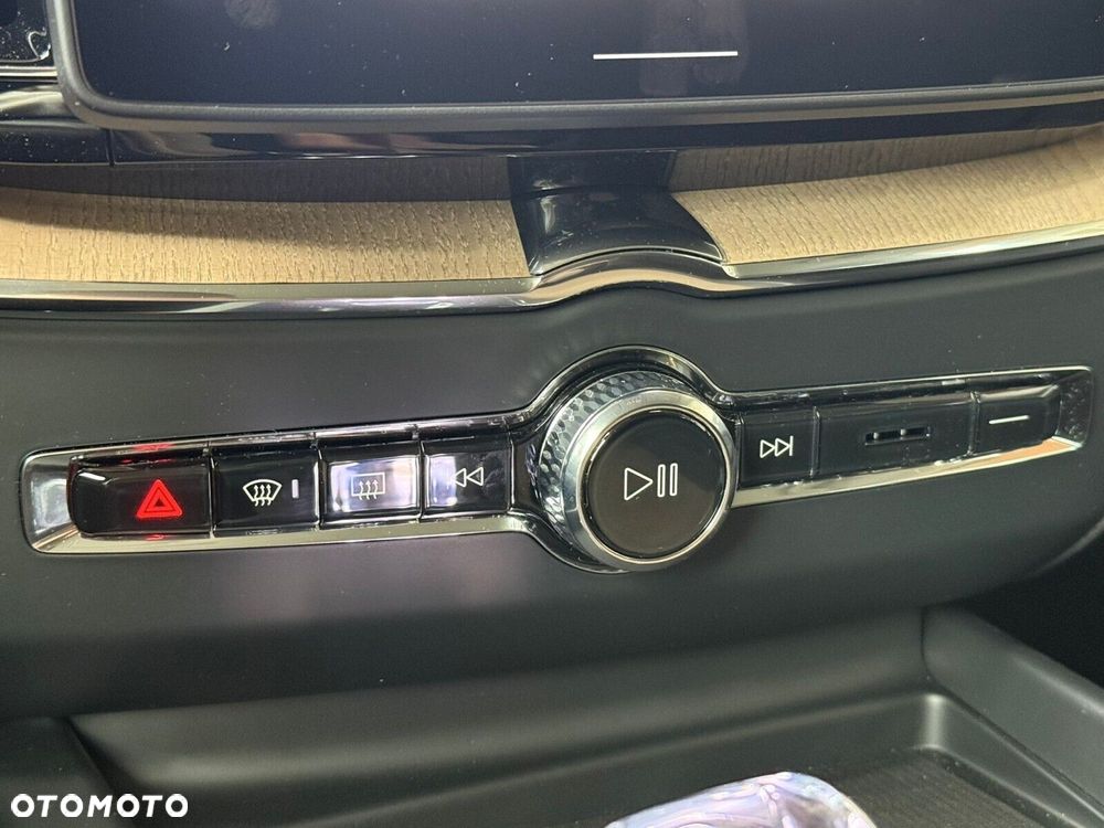 Volvo XC 60 - 30