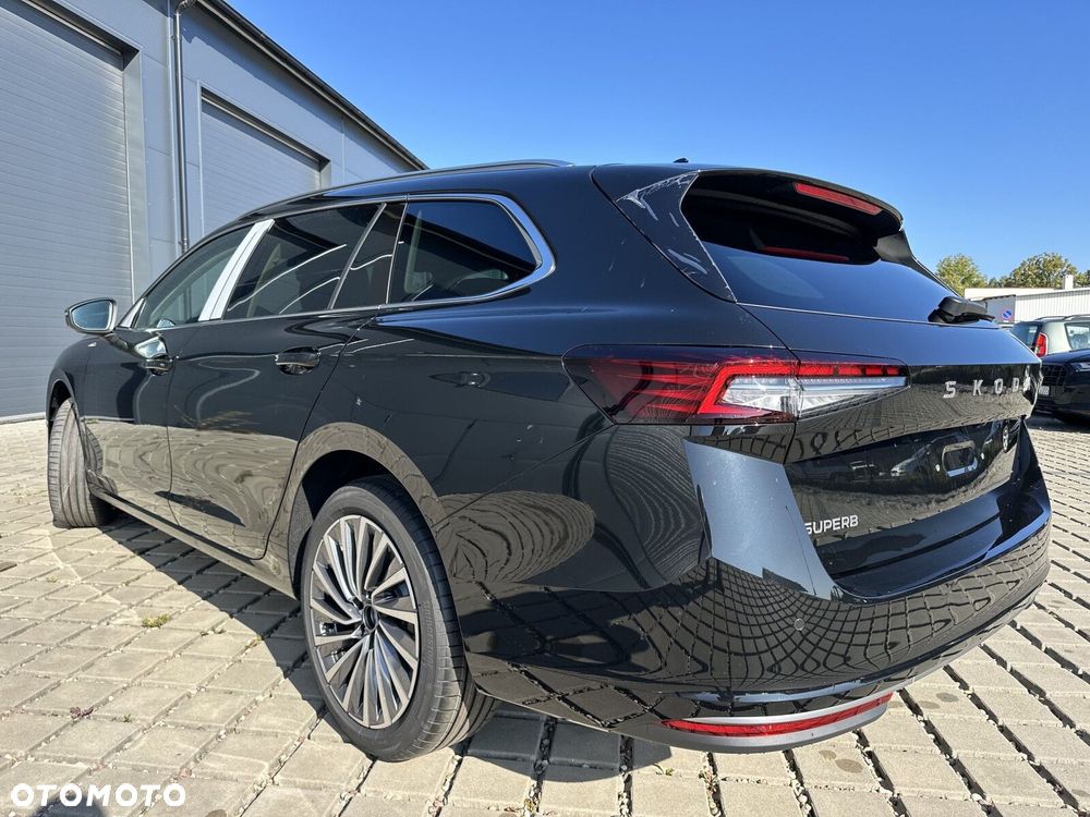 Skoda Superb 2.0 TSI L&K DSG - 35