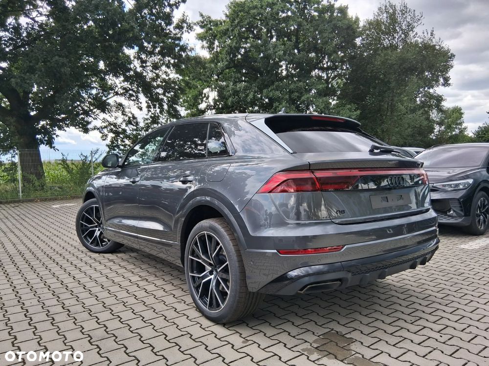 Audi Q8 55 TFSI e PHEV Quattro Tiptronic - 4