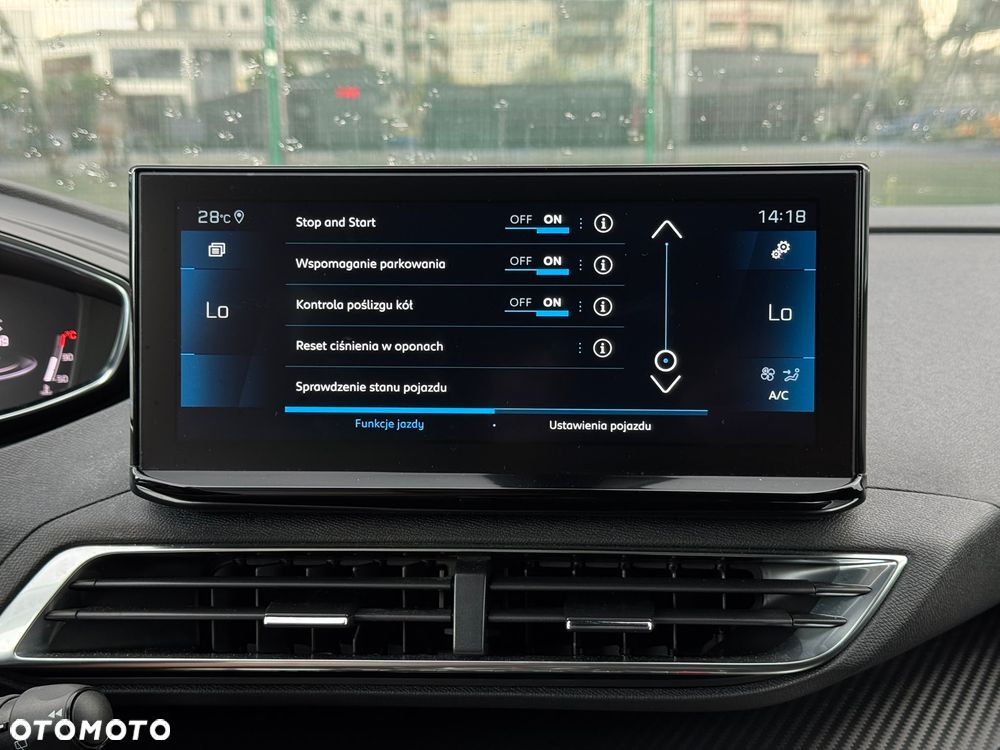 Peugeot 5008 PureTech 130 EAT8 Stop & Start Roadtrip - 34