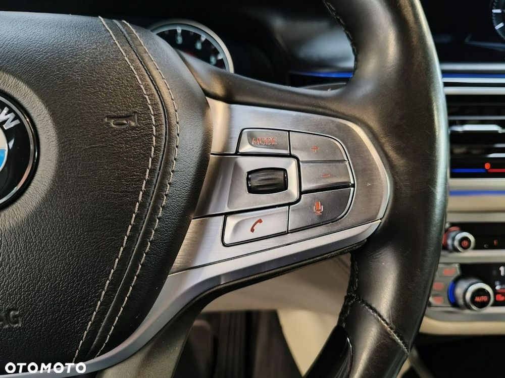 BMW Seria 7 - 30