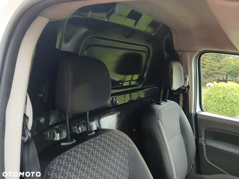 Renault KANGOO - 12