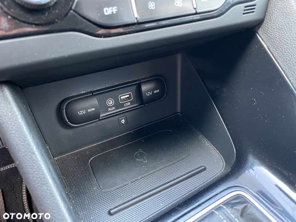 Kia Niro - 26