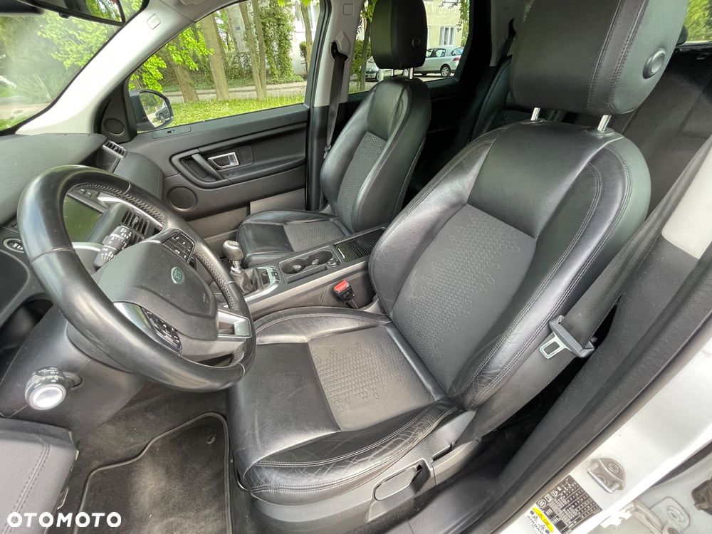 Land Rover Discovery Sport TD4 HSE Luxury - 16