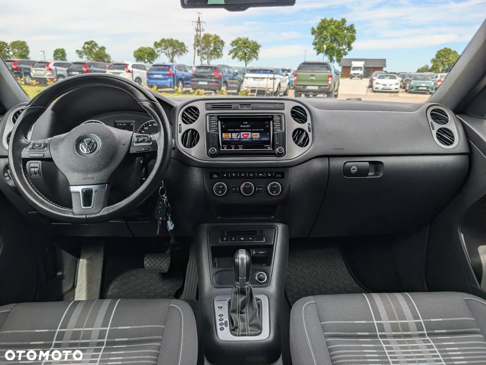 Volkswagen Tiguan 2.0 TDI SCR 4MOTION BlueMotion Technology DSG Lounge Sport & Style - 23