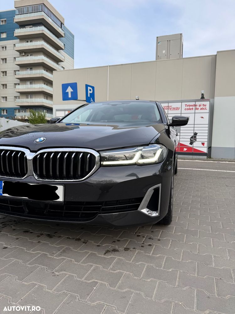 BMW Seria 5 520d Aut. Luxury Line - 2
