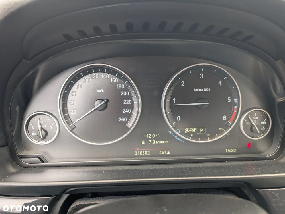 BMW Seria 5 518d - 15