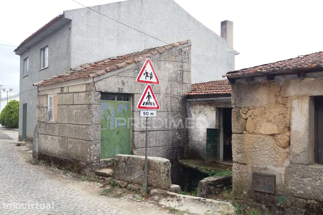 Casa antiga, para reconstrução, com projeto aprovado - Grande imagem: 2/24