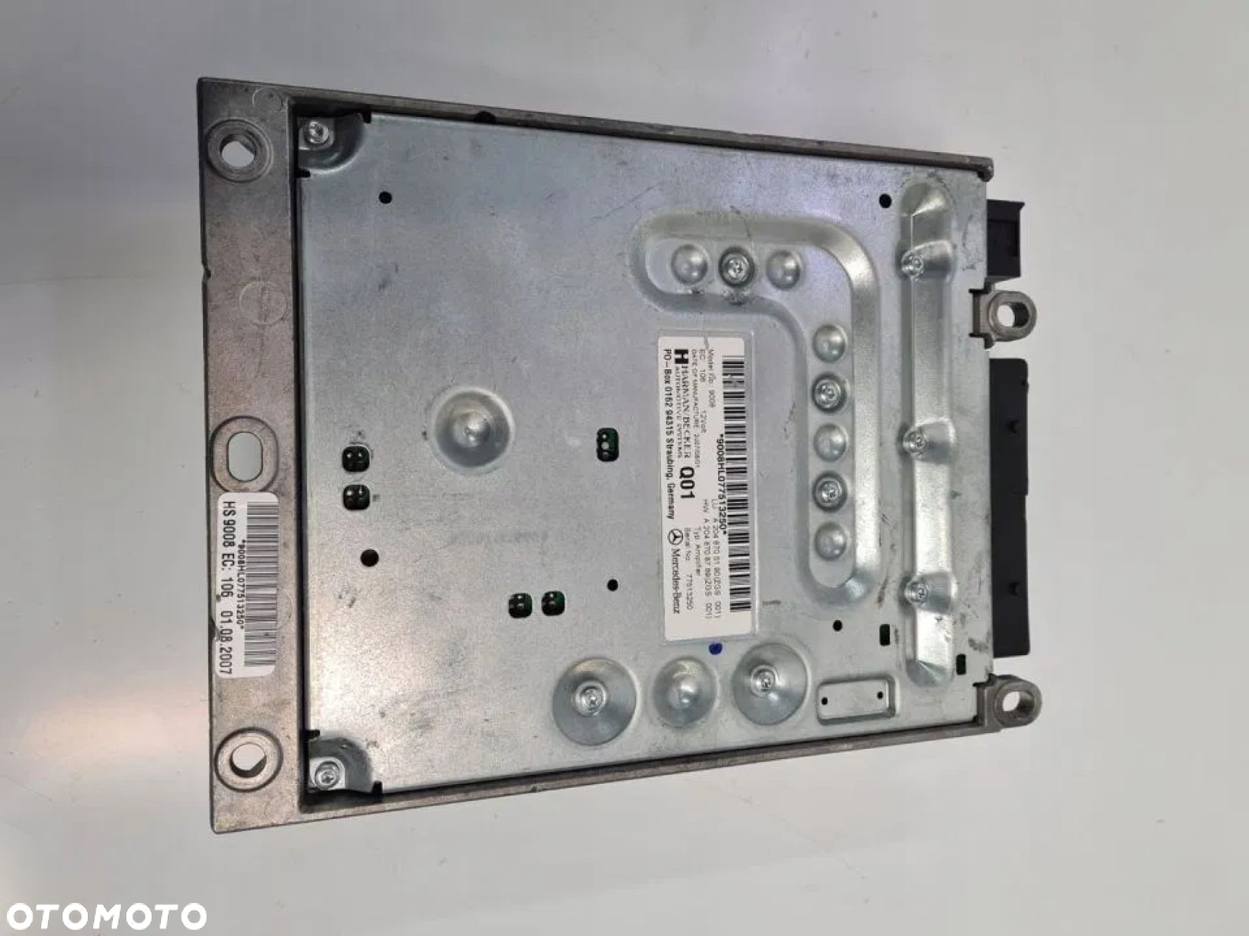 WZMACNIACZ HARMAN BECKER MERCEDES W204 A2048705190 - 2
