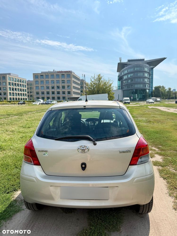 Toyota Yaris 2009 photo 5