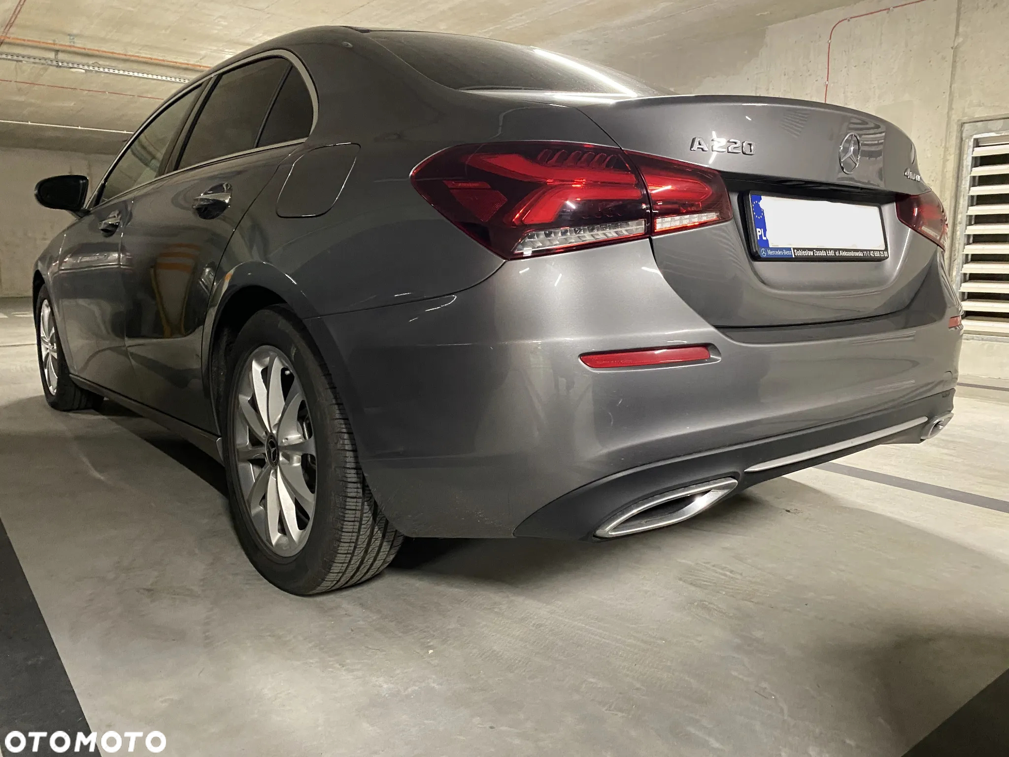 Mercedes-Benz Klasa A 220 4-Matic 7G-DCT - 2