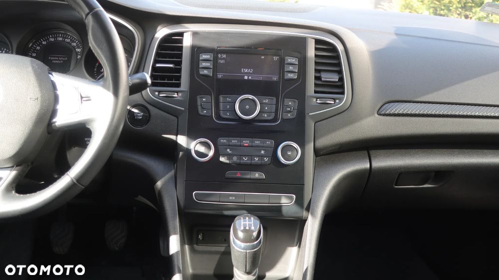 Renault Megane 1.6 SCe Limited - 7