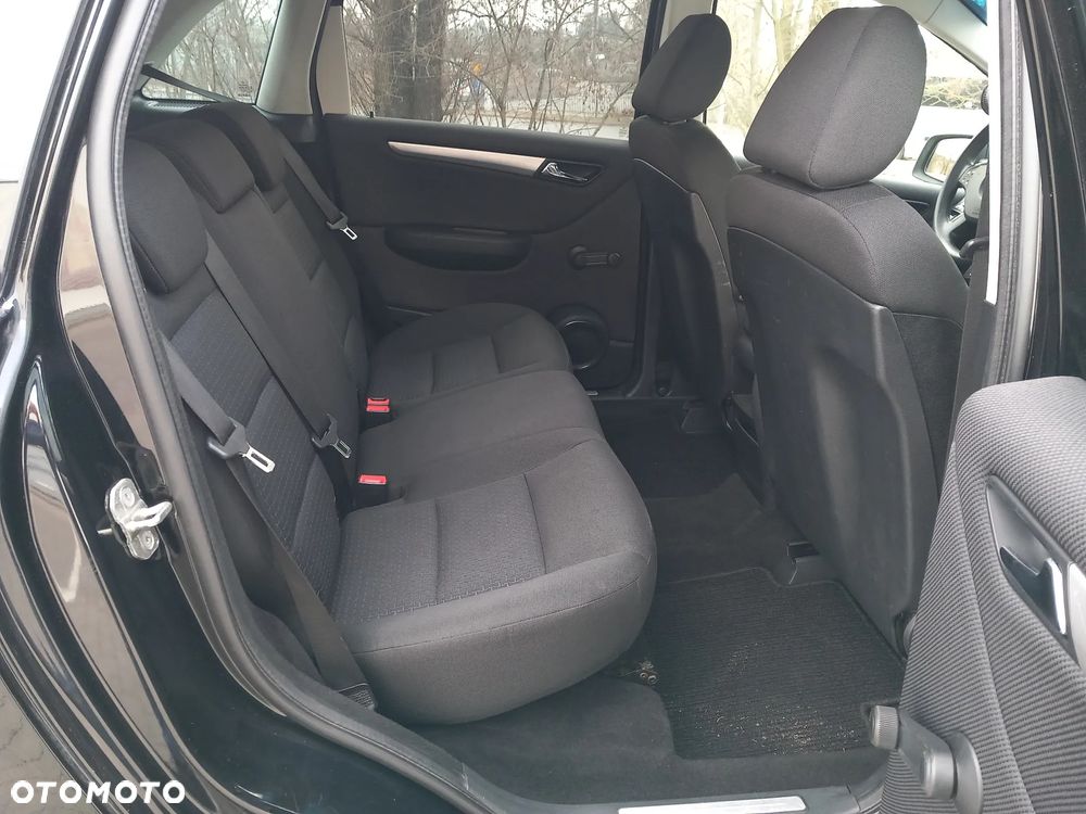 Mercedes-Benz Klasa B 180 CDI DPF Special Edition - 11