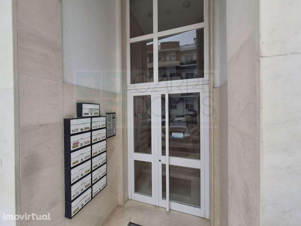 Apartamento T2 localizado no Feijó, Almada. - Grande imagem: 5/30