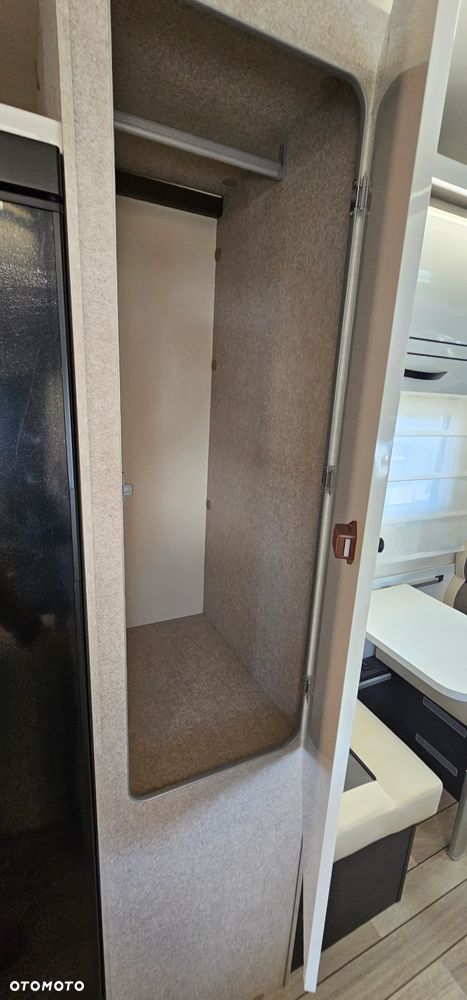 McLOUIS GLAMYS 322 - 18