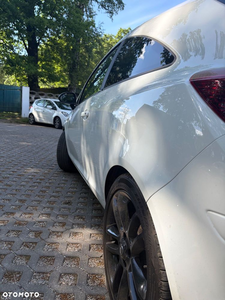 Opel Corsa 1.4 16V Color Edition - 21