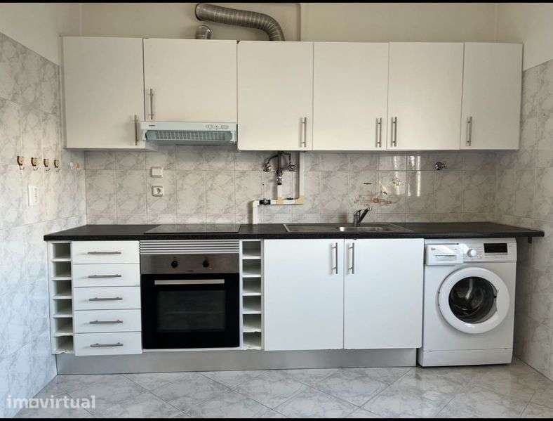 Apartamento T1 MOBILADO para arrendamento no Feijó - Grande imagem: 2/7