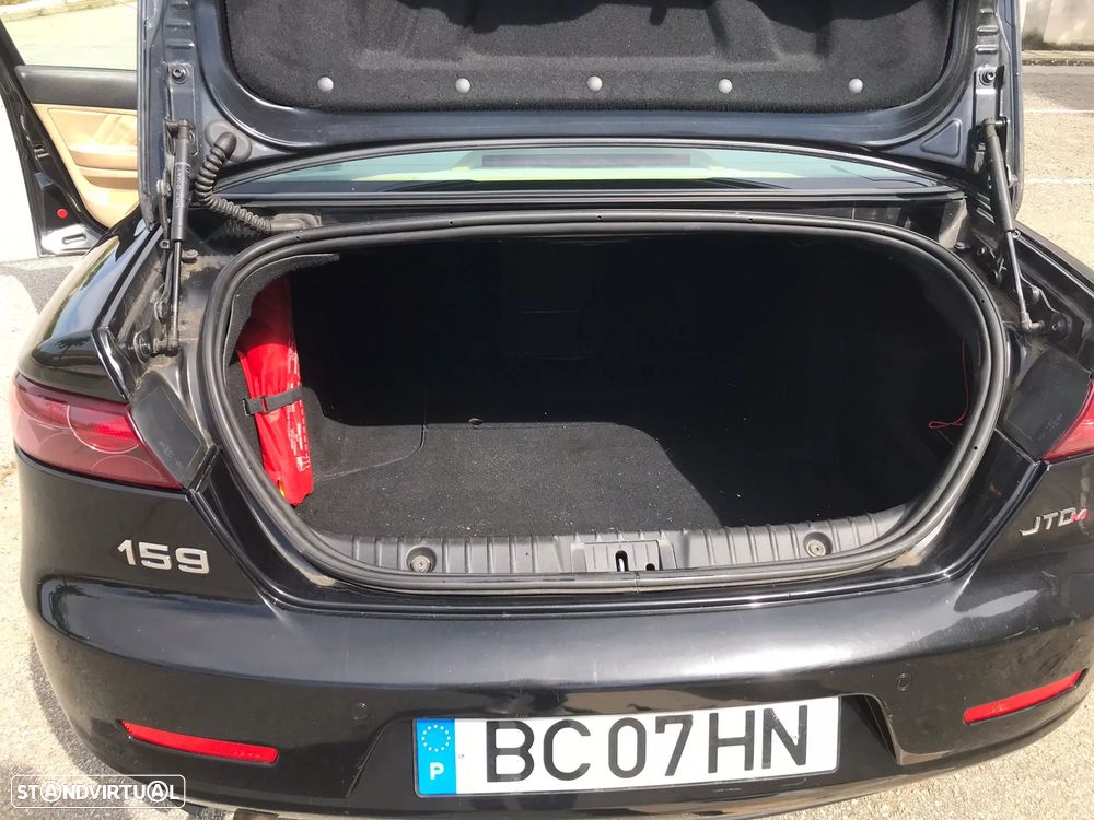 Alfa Romeo 159 1.9 JTDM 16V - 14
