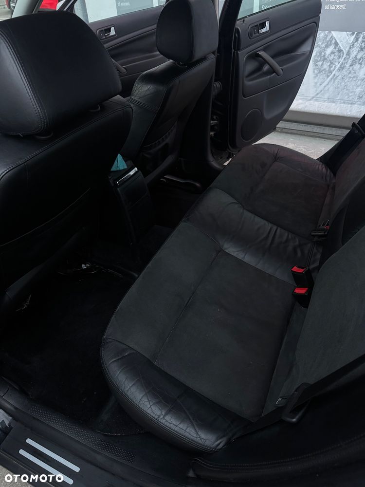 Volkswagen Passat 2.8 V6 4Mot Comfortline - 31