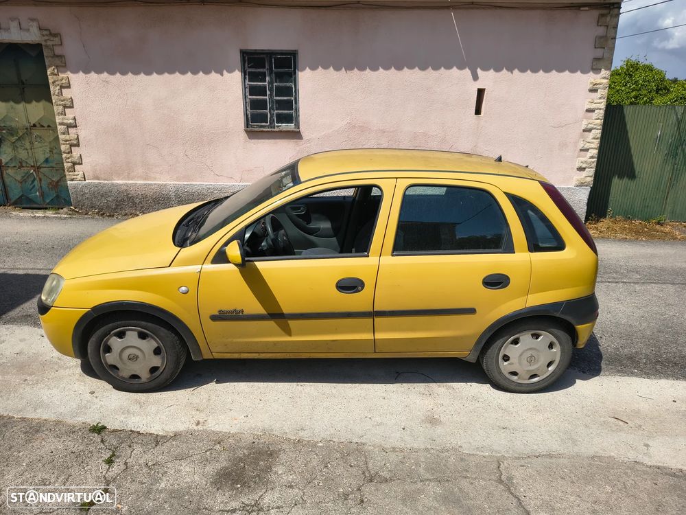 Opel Corsa 1.7 DTi 16V Confort - 2