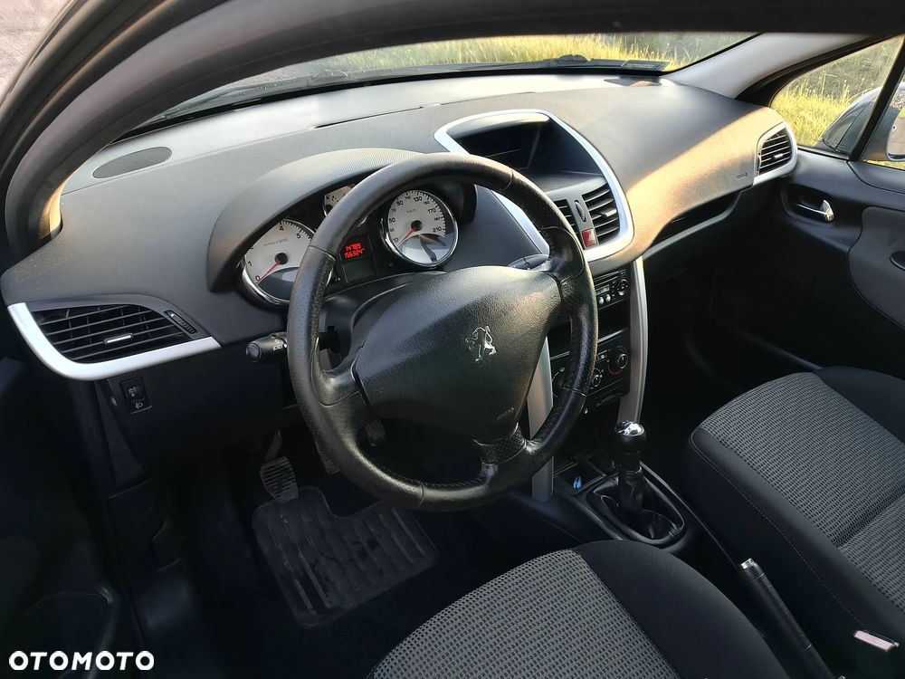 Peugeot 207 - 5