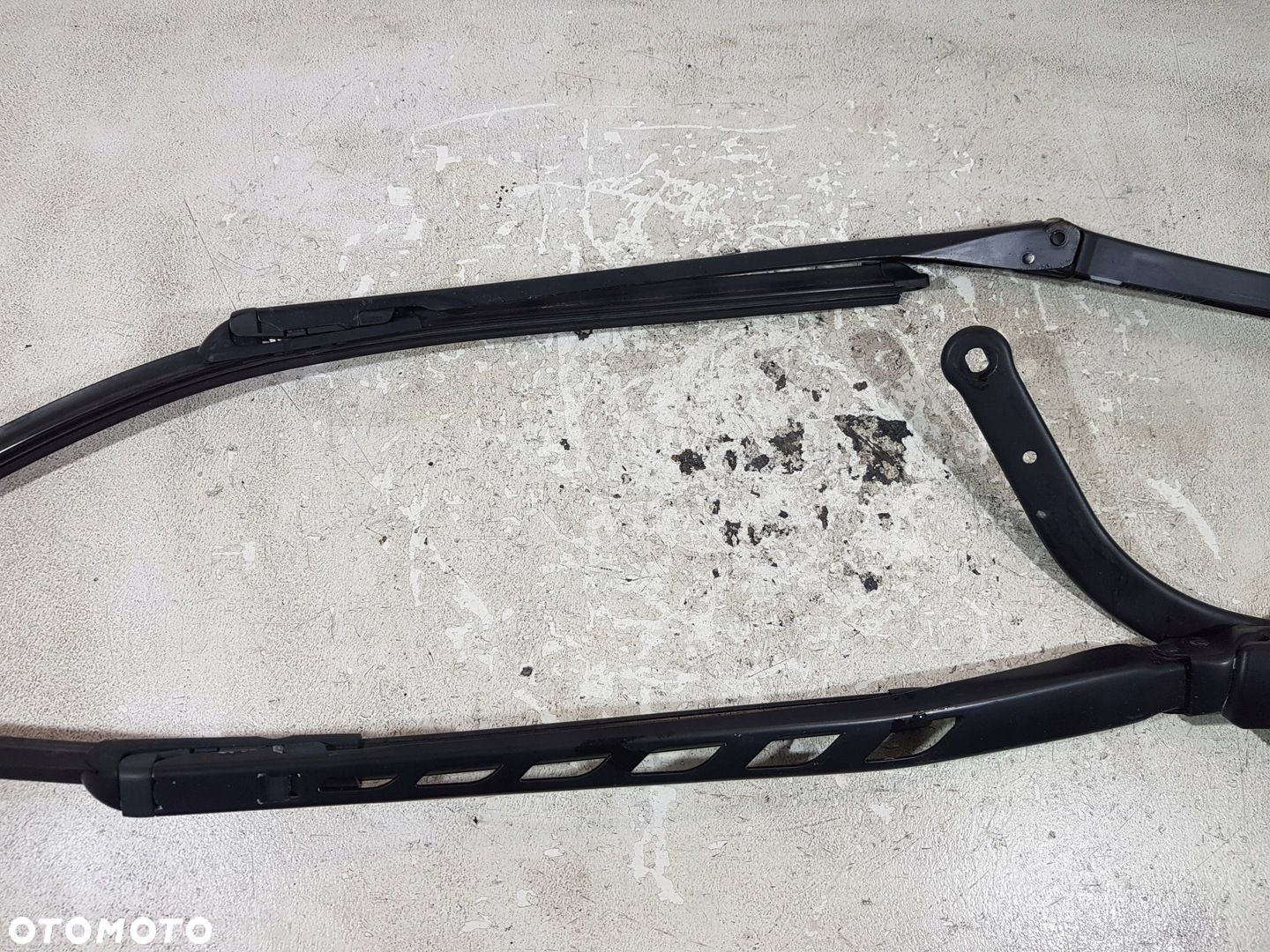 RAMIONA WYCIERACZEK PRZÓD 7035103 BMW E61 LCI EUR KOMPLET - 3