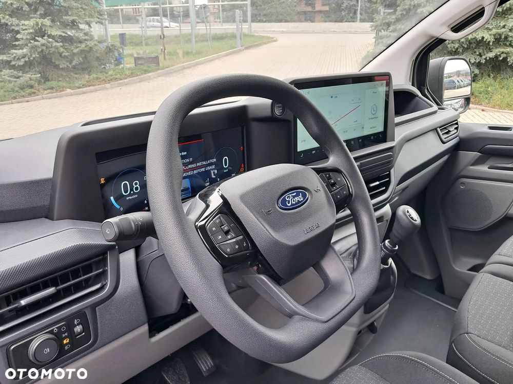 Ford Transit Custom - 13