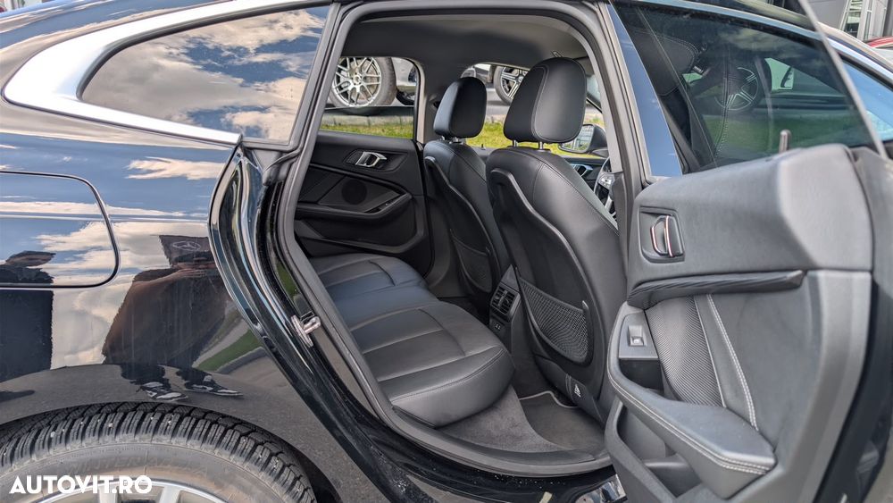 BMW Seria 2 218d Aut. - 34